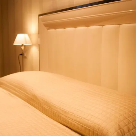 Domus Patrizia Bed & Breakfast Genova